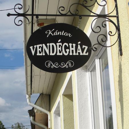 Hotel Kántor Vendégház Zalaegerszeg Exterior foto