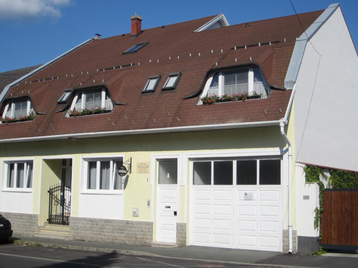 Hotel Kántor Vendégház Zalaegerszeg Exterior foto
